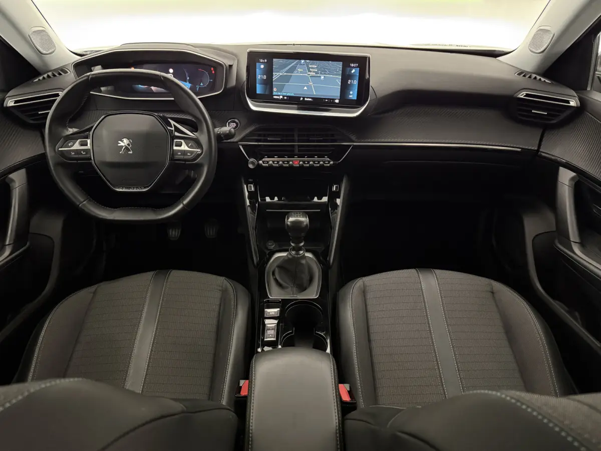 1.2 PureTech Allure Pack | Virtual | Camera | Cruise | Trekhaak | Carplay | Navi | Parkeersens. | NAP