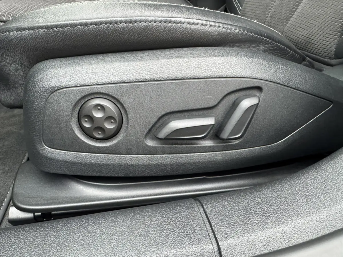 3.0 TFSI S5 quattro 354PK Pro Line Plus Leder/ Alcan Sportstoelen, Navi, Stoelverw, Elektr. Achterklep, Cruise