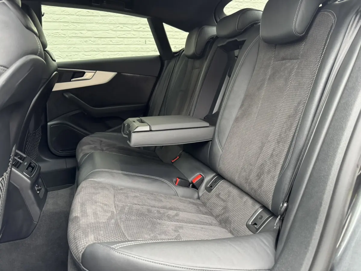 3.0 TFSI S5 quattro 354PK Pro Line Plus Leder/ Alcan Sportstoelen, Navi, Stoelverw, Elektr. Achterklep, Cruise