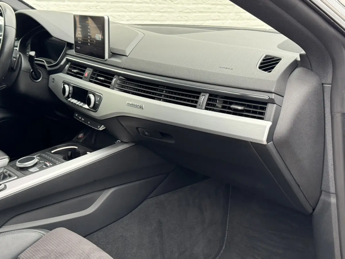3.0 TFSI S5 quattro 354PK Pro Line Plus Leder/ Alcan Sportstoelen, Navi, Stoelverw, Elektr. Achterklep, Cruise