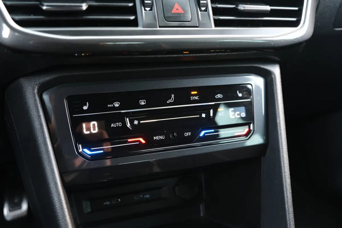 1.4 TSI e-Hybrid PHEV FR Pano Volleder Trekhaak 360Cam Navi ACC Led Virtual