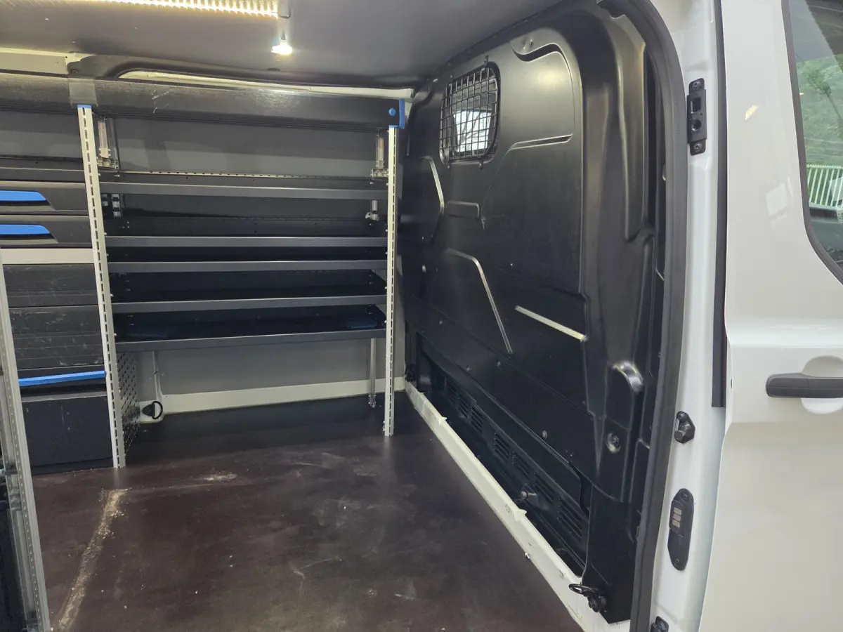 Automaat 2.0 TDCI 130Pk Trend Airco Cruise control Achteruitrijcamera Werkplaatsinrichting