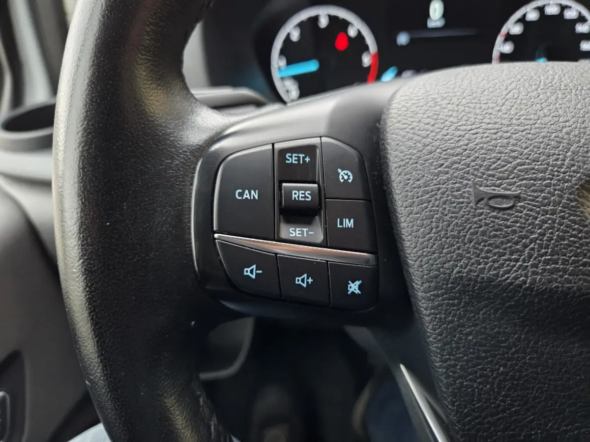 Automaat 2.0 TDCI 130Pk Trend Airco Cruise control Achteruitrijcamera Werkplaatsinrichting