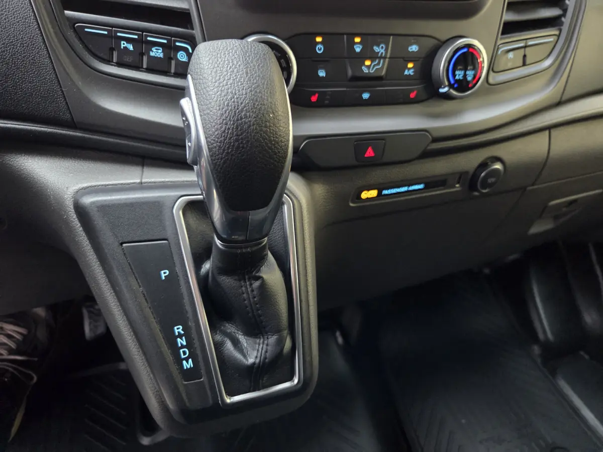 Automaat 2.0 TDCI 130Pk Trend Airco Cruise control Achteruitrijcamera Werkplaatsinrichting