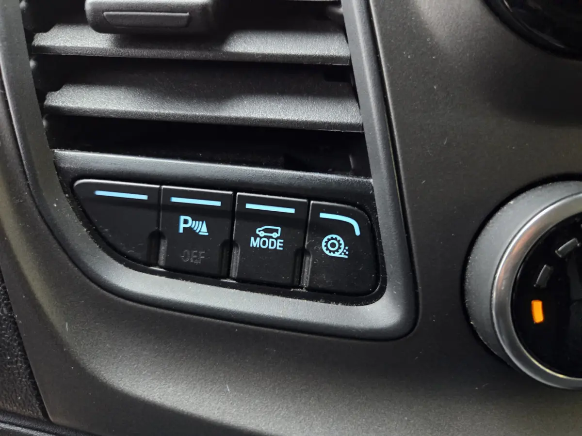 Automaat 2.0 TDCI 130Pk Trend Airco Cruise control Achteruitrijcamera Werkplaatsinrichting
