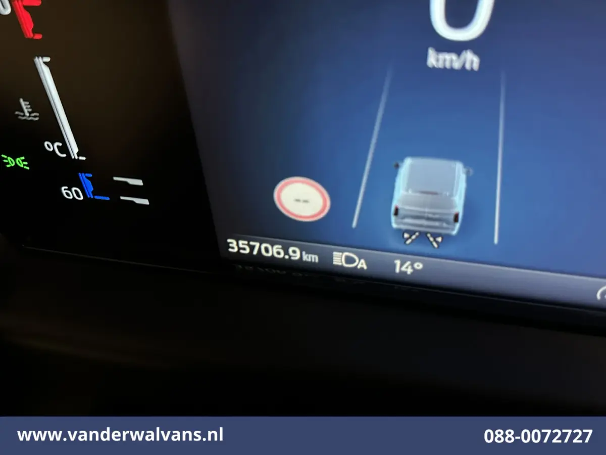 2.0 TDCI 136pk L2H1 Euro6 Airco | Camera | LED | 2500kg Trekhaak | Apple Carplay | Cruisecontrol, Android Auto, Verwarmde Voorruit, Stoelverwarming, Verwarmbare Spiegels, LM Velgen, Parkeers
