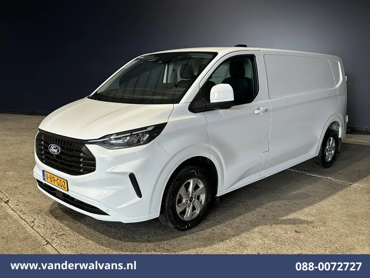 2.0 TDCI 136pk L2H1 Euro6 Airco | Camera | LED | 2500kg Trekhaak | Apple Carplay | Cruisecontrol, Android Auto, Verwarmde Voorruit, Stoelverwarming, Verwarmbare Spiegels, LM Velgen, Parkeers