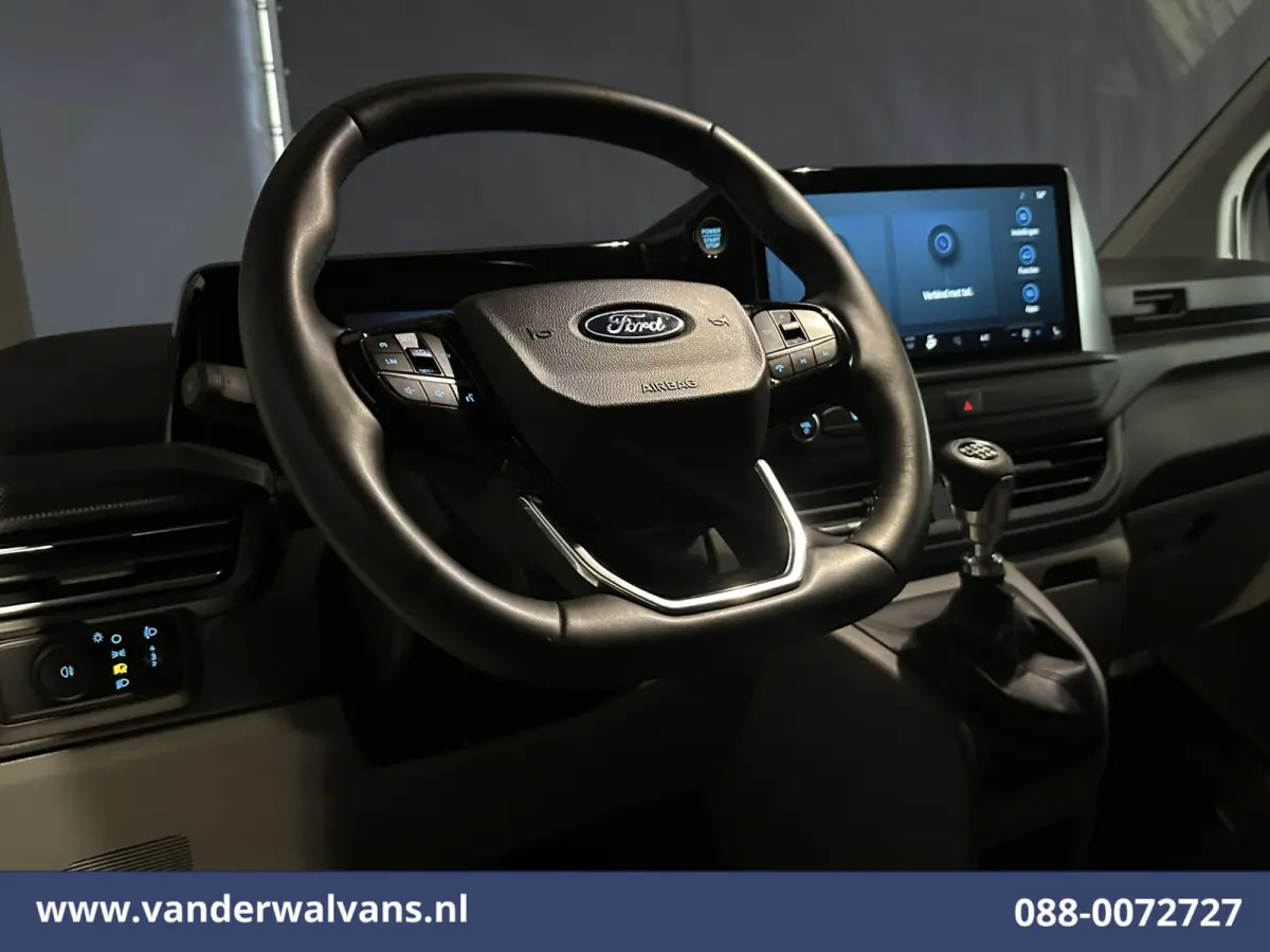 2.0 TDCI 136pk L2H1 Euro6 Airco | Camera | LED | 2500kg Trekhaak | Apple Carplay | Cruisecontrol, Android Auto, Verwarmde Voorruit, Stoelverwarming, Verwarmbare Spiegels, LM Velgen, Parkeers