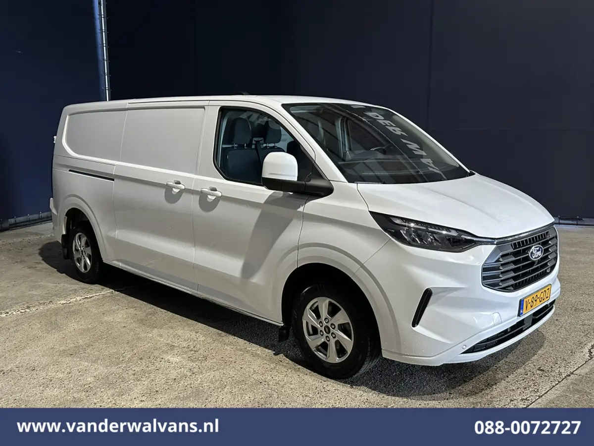 2.0 TDCI 136pk L2H1 Euro6 Airco | Camera | LED | 2500kg Trekhaak | Apple Carplay | Cruisecontrol, Android Auto, Verwarmde Voorruit, Stoelverwarming, Verwarmbare Spiegels, LM Velgen, Parkeers