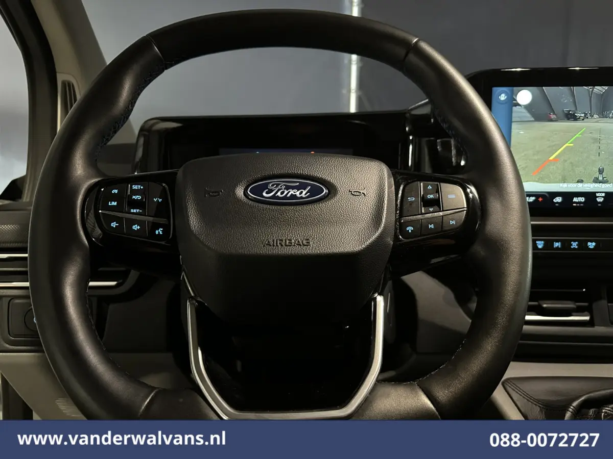 2.0 TDCI 136pk L2H1 Euro6 Airco | Camera | LED | 2500kg Trekhaak | Apple Carplay | Cruisecontrol, Android Auto, Verwarmde Voorruit, Stoelverwarming, Verwarmbare Spiegels, LM Velgen, Parkeers