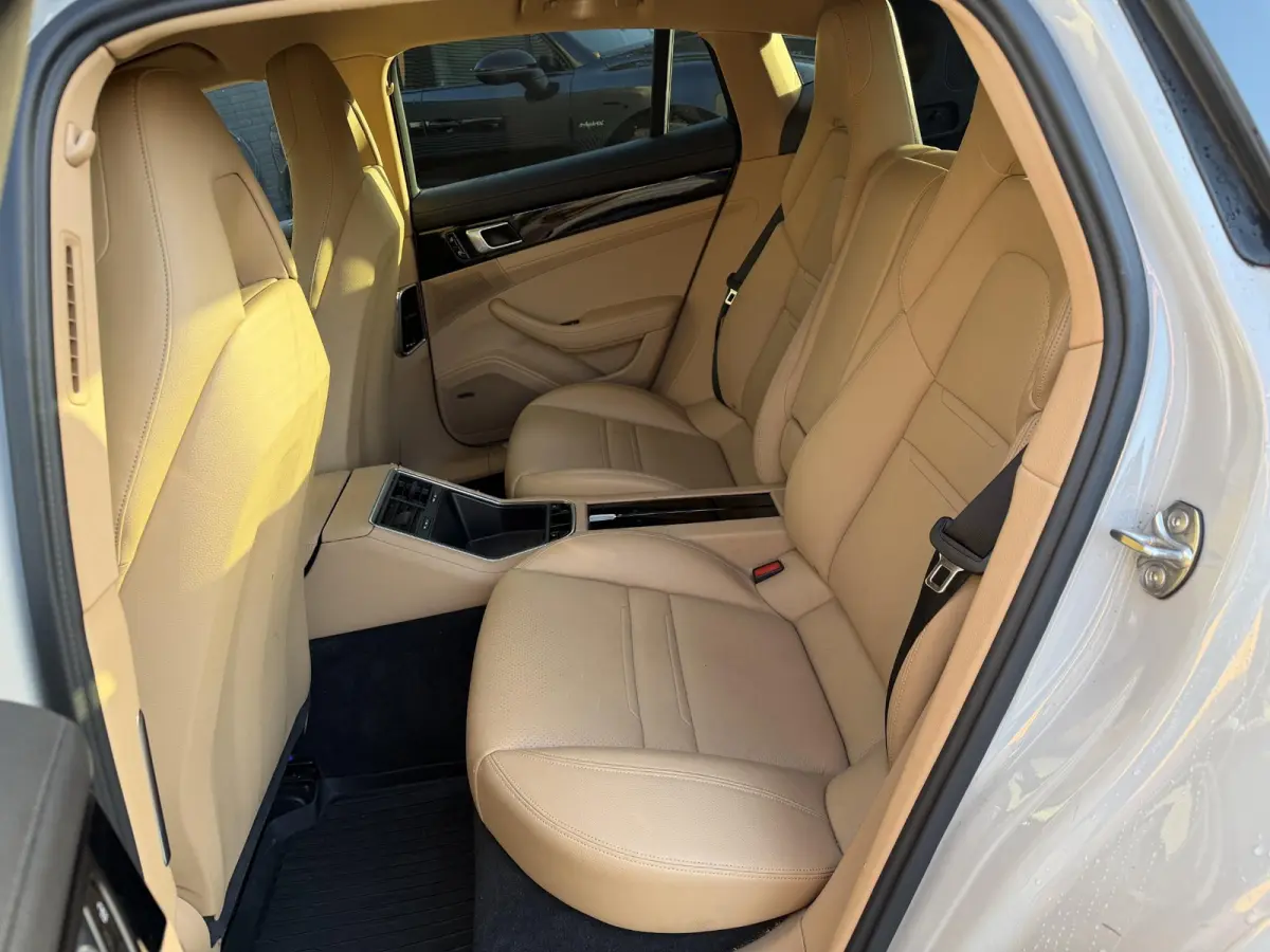 2.9 4 E-Hybrid Sport Chrono | Camera | Navigatie | Adaptive Cruise Control | Krijt |