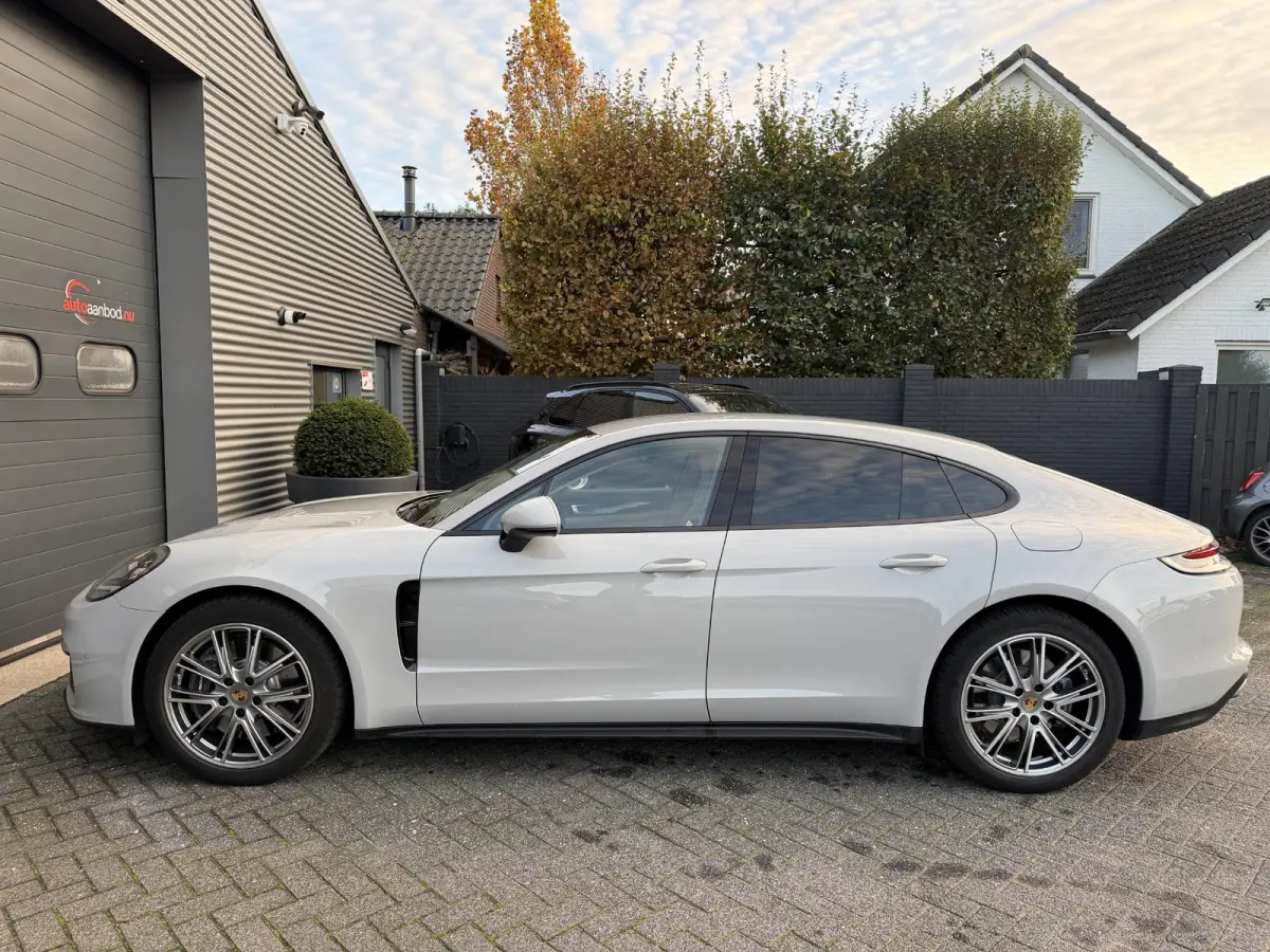 2.9 4 E-Hybrid Sport Chrono | Camera | Navigatie | Adaptive Cruise Control | Krijt |