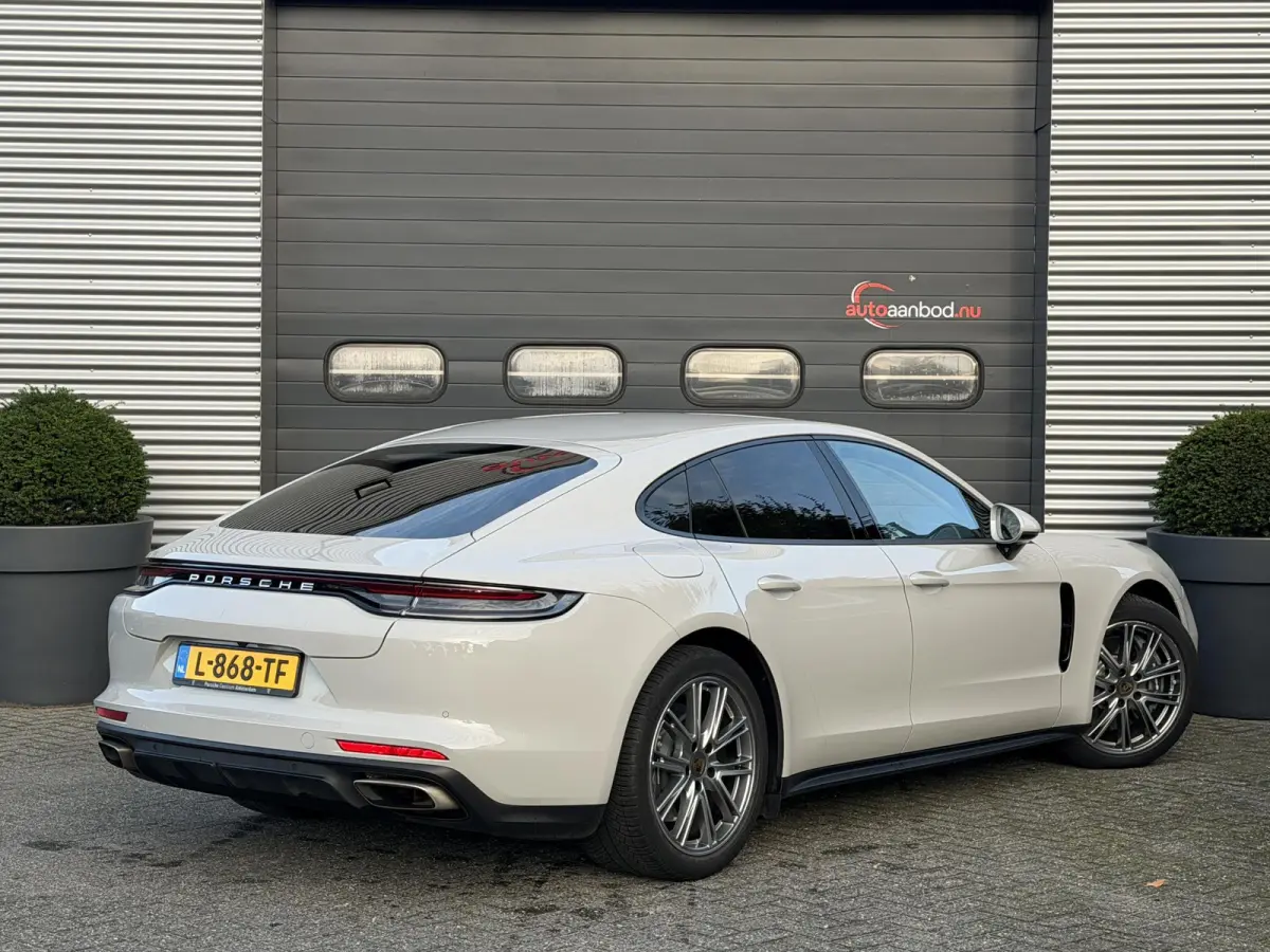 2.9 4 E-Hybrid Sport Chrono | Camera | Navigatie | Adaptive Cruise Control | Krijt |