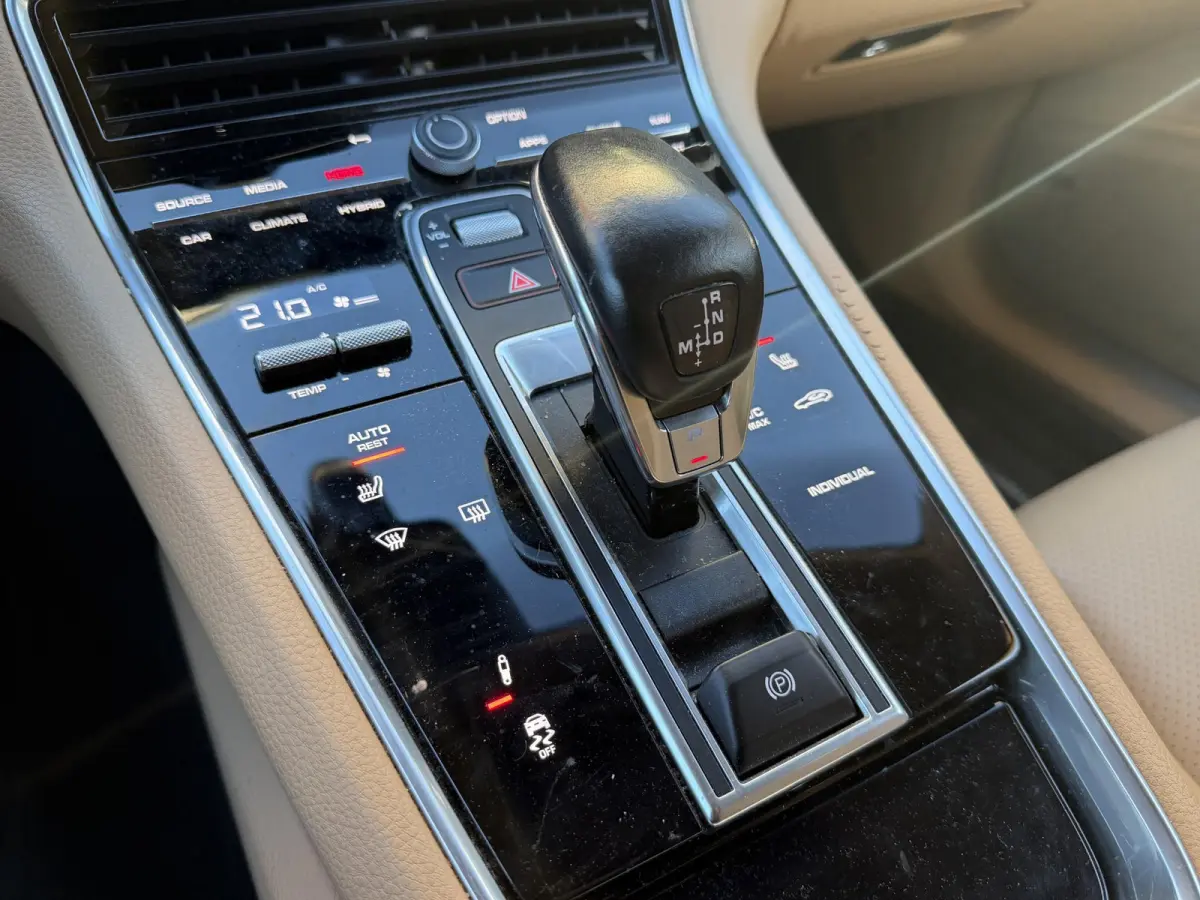 2.9 4 E-Hybrid Sport Chrono | Camera | Navigatie | Adaptive Cruise Control | Krijt |