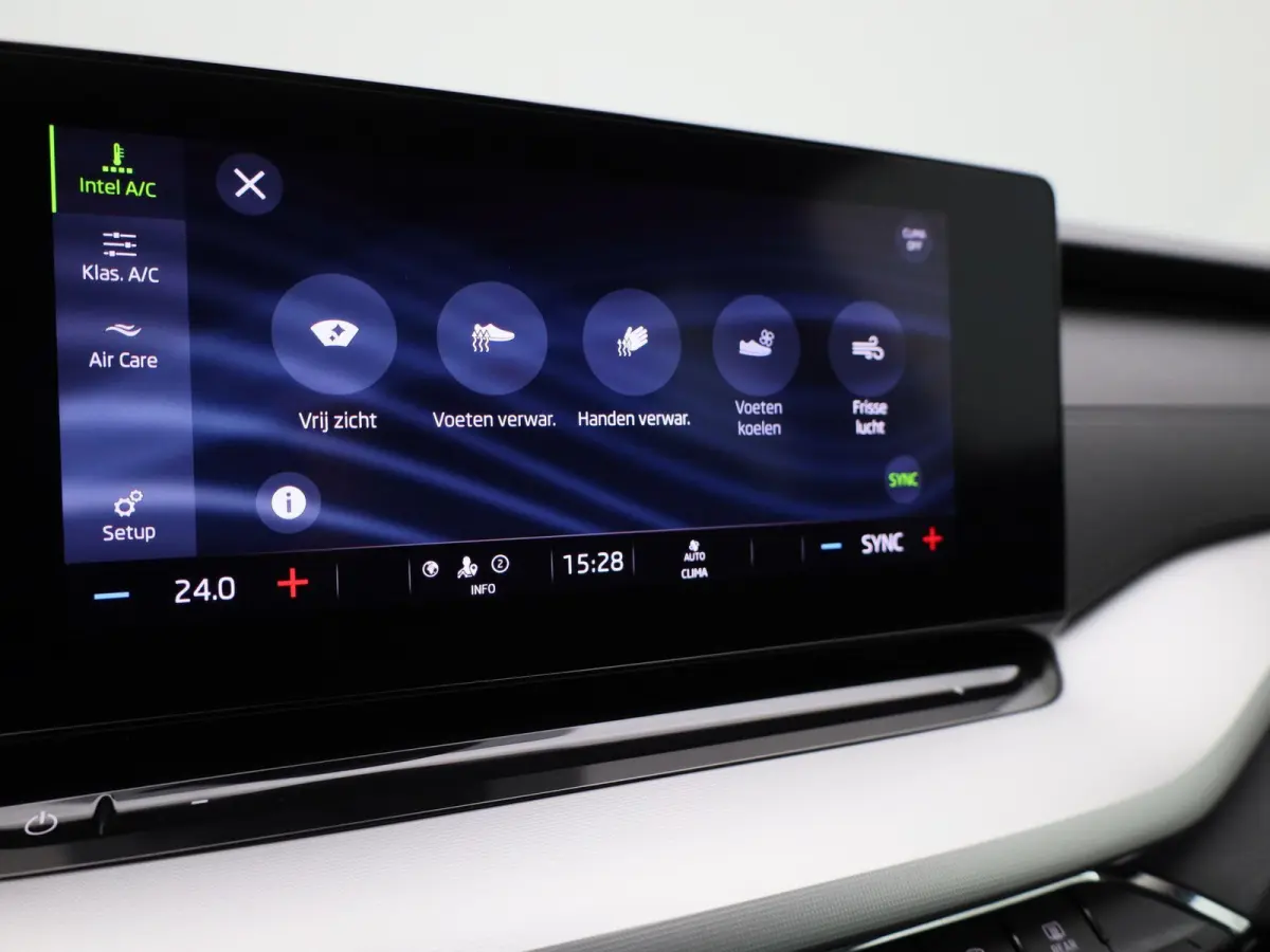 1.0 TSI Business Edition Apple Carplay / Android Auto | Trekhaak | Cruise Control | Airco (automatisch) | Parkeersensoren Voor en Achter | Navigatiesysteem | Lichtmetalen velgen 16” |