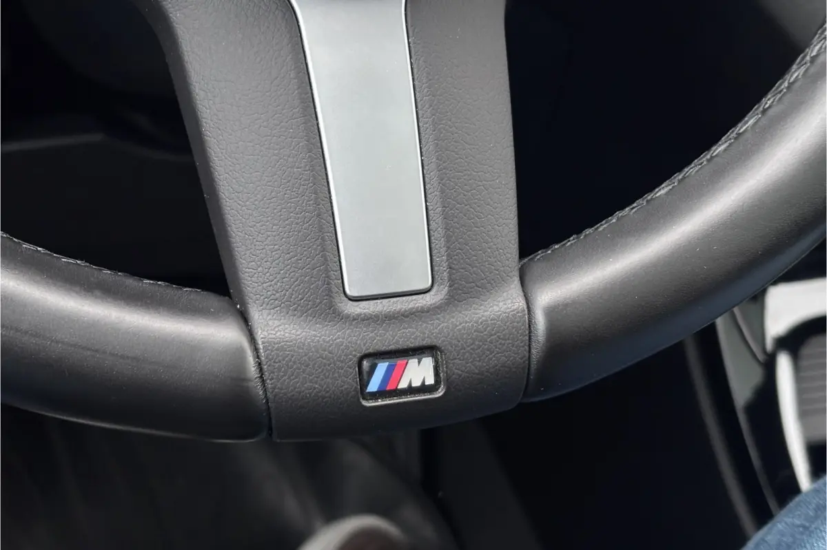 xDrive25e M-sport | Panodak | Head-Up | Adaptive Cruise | Camera | Comfort Access