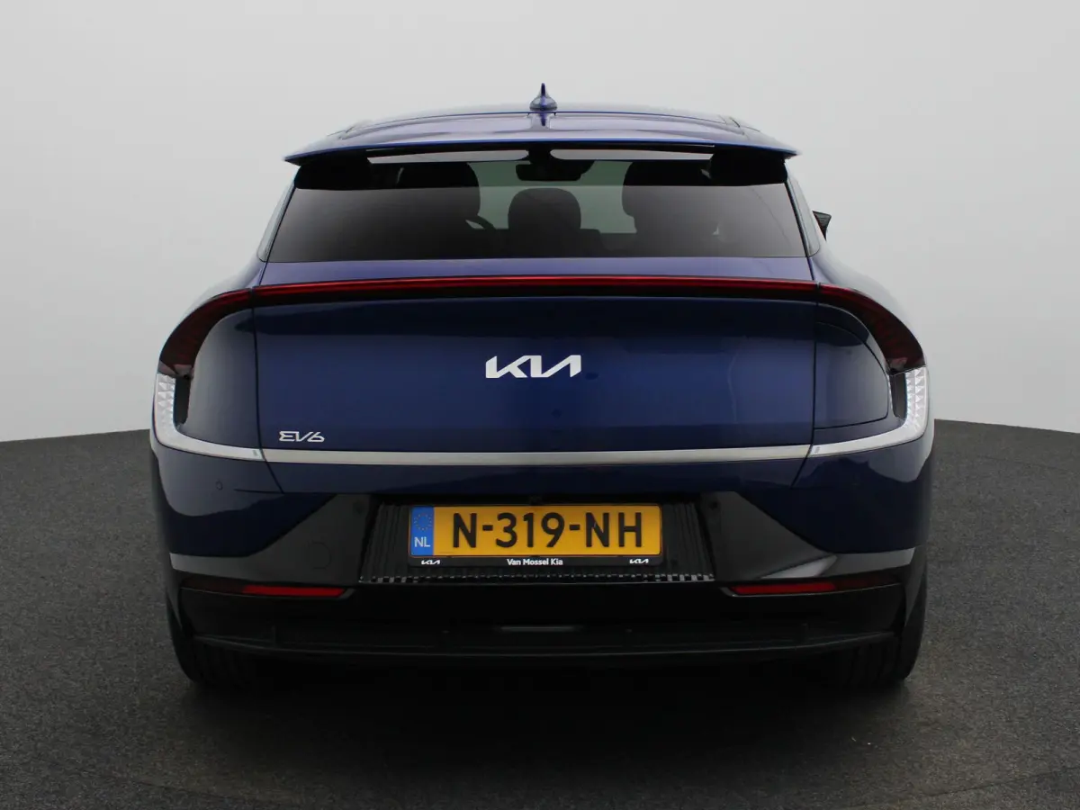 Plus 77.4 kWh | Voorstoelen Verwarmd/Gekoeld | Trekhaak | Achterbank Verwarmd | Warmtepomp | Adaptieve Cruise Control | Sfeerverlichting | Apple Carplay/Android Auto | Kunstlederen Bekleding