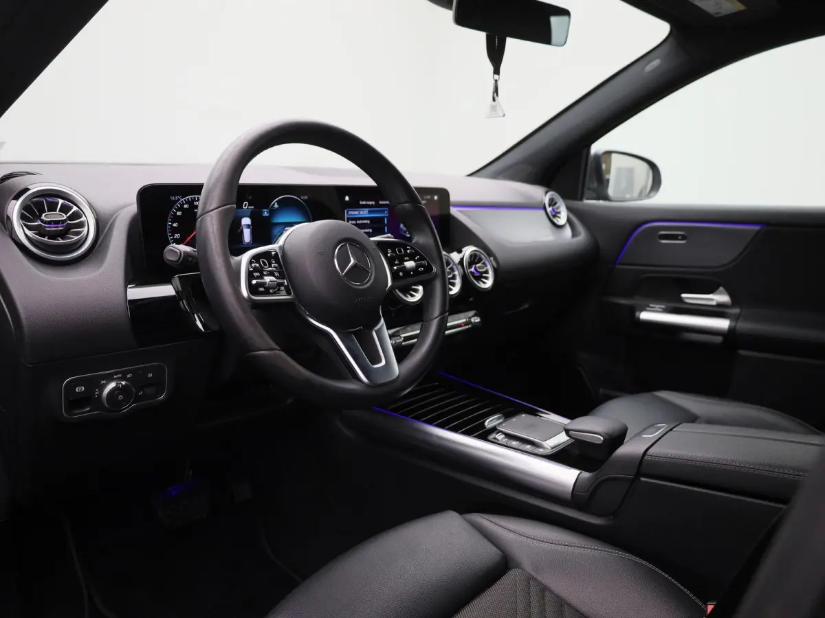 EQA 250 Business Solution Luxury Sfeerverlichting |  Apple Carplay/Android Auto | Leren Bekleding | Stoelverwarming | Electrische Achterklep | Luxe |