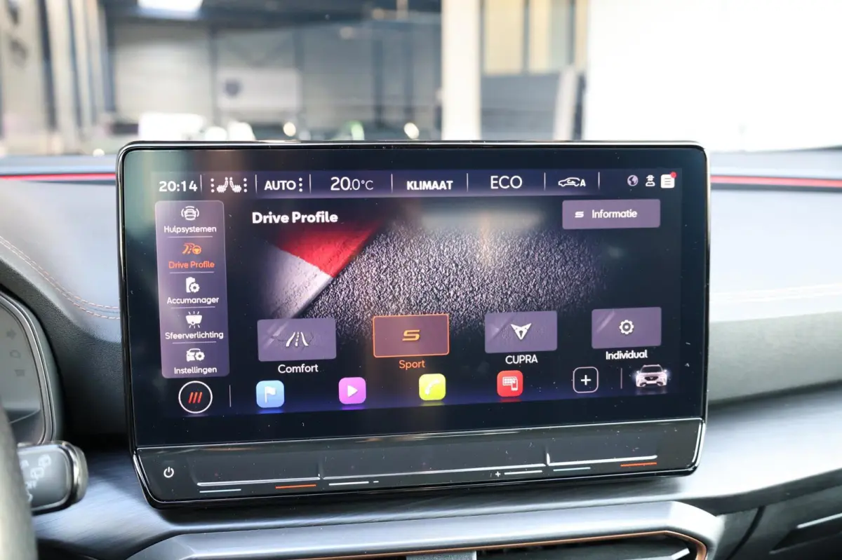 1.4 e-HYBRID VZ BTW/LED/VIRTUAL/SFEER/PANO/LEER+S.VERWARMING/19" LMV/KEYLESS/CAM/ACC/ECC/12 MDN GARANTIE!