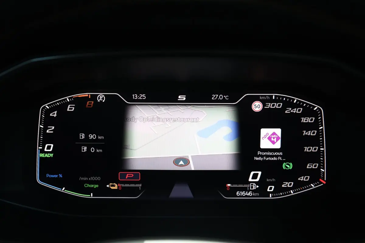 1.4 e-HYBRID VZ BTW/LED/VIRTUAL/SFEER/PANO/LEER+S.VERWARMING/19" LMV/KEYLESS/CAM/ACC/ECC/12 MDN GARANTIE!