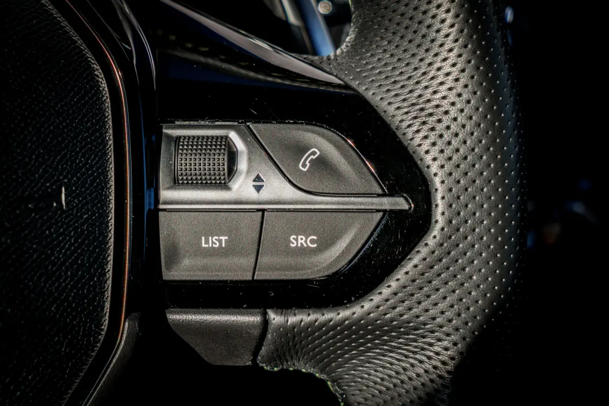 1.2 PureTech 130 GT | Sportstoelen | LED | Camera | Massage | Carplay | Virtual Cockpit