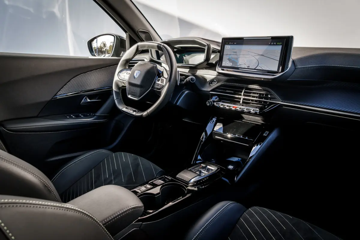 1.2 PureTech 130 GT | Sportstoelen | LED | Camera | Massage | Carplay | Virtual Cockpit