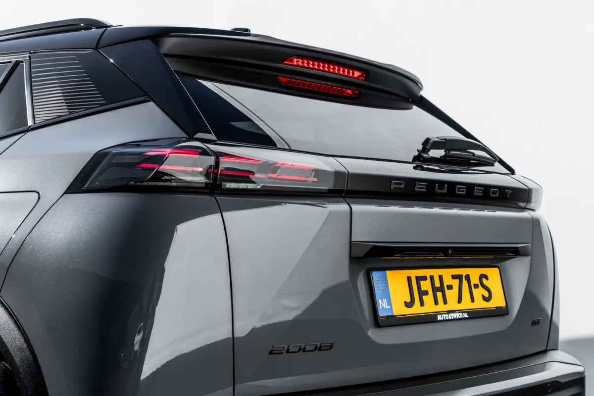1.2 PureTech 130 GT | Sportstoelen | LED | Camera | Massage | Carplay | Virtual Cockpit
