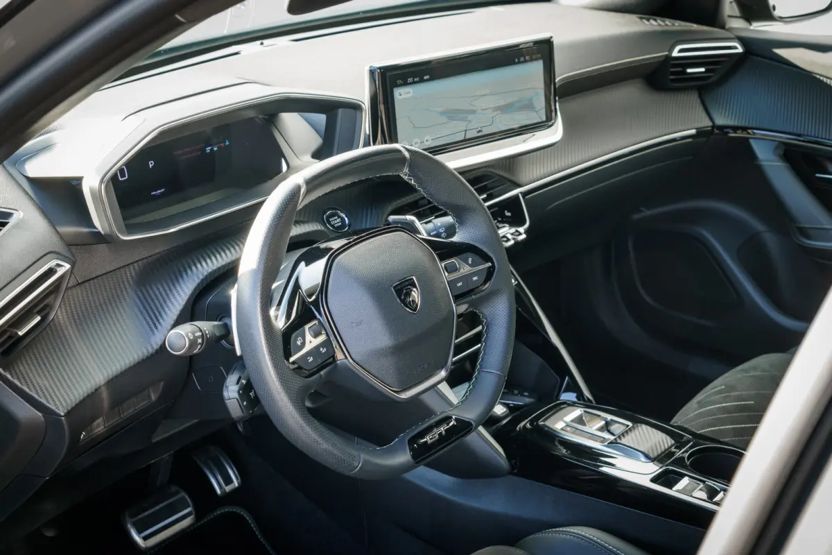 1.2 PureTech 130 GT | Sportstoelen | LED | Camera | Massage | Carplay | Virtual Cockpit