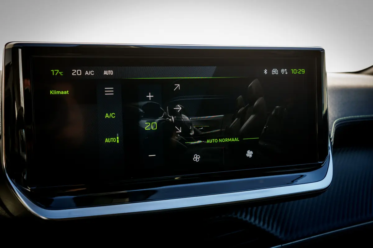 1.2 PureTech 130 GT | Sportstoelen | LED | Camera | Massage | Carplay | Virtual Cockpit