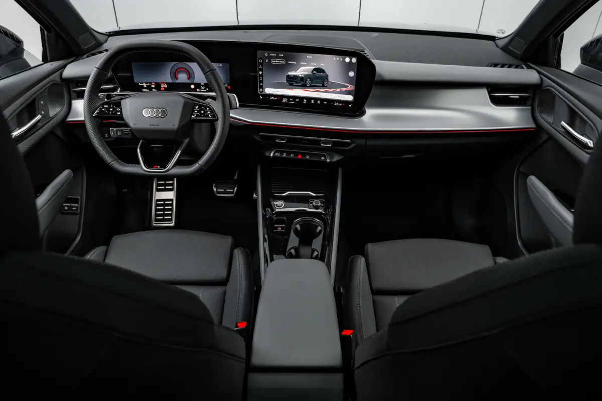e-hybrid S edition 200 kW / 272 pk | Adaptive cruise control | Audi sound system | Cruise control