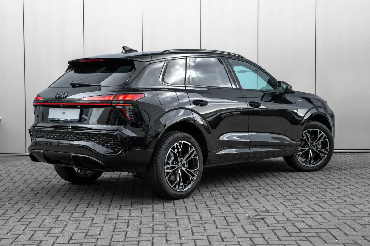 e-hybrid S edition 200 kW / 272 pk | Adaptive cruise control | Audi sound system | Cruise control