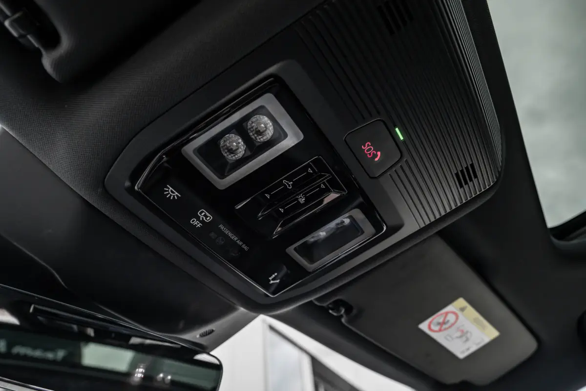 e-hybrid S edition 200 kW / 272 pk | Adaptive cruise control | Audi sound system | Cruise control