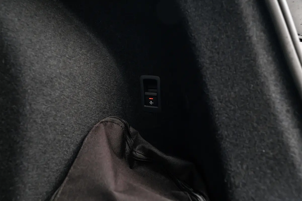 e-hybrid S edition 200 kW / 272 pk | Adaptive cruise control | Audi sound system | Cruise control