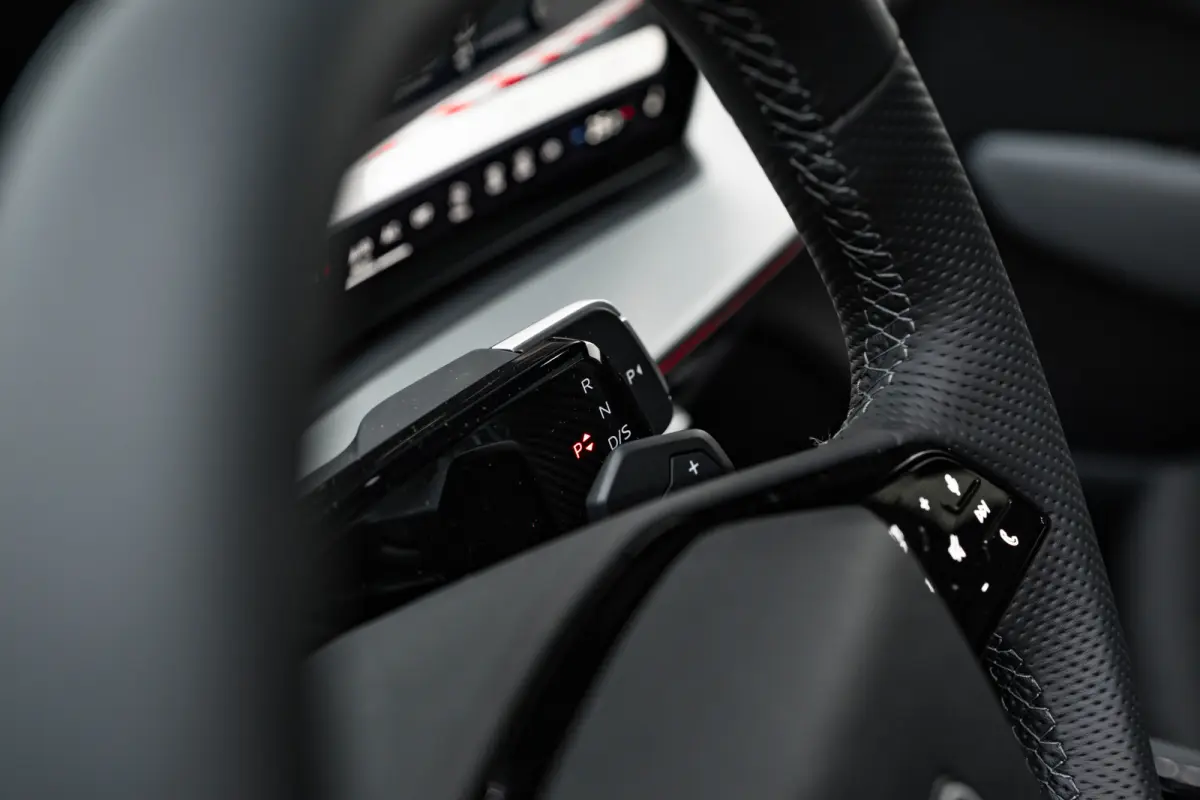 e-hybrid S edition 200 kW / 272 pk | Adaptive cruise control | Audi sound system | Cruise control
