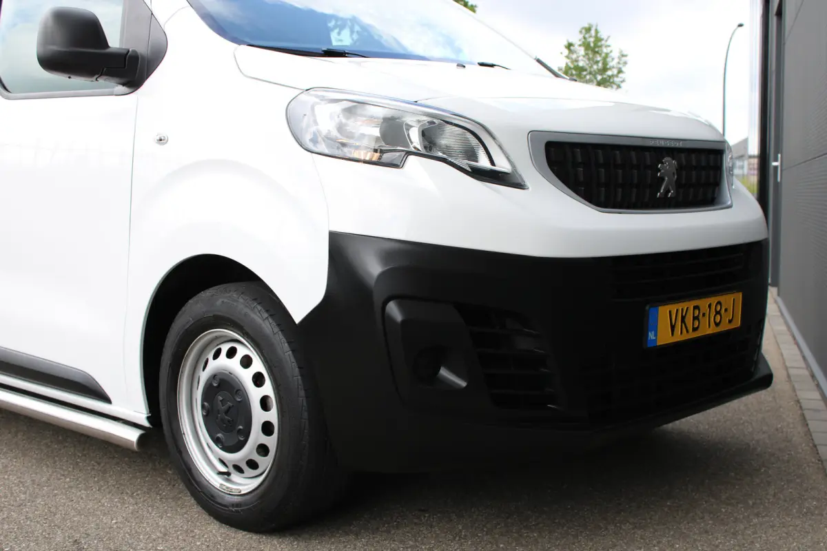2.0 BlueHDI 120 Standard Premium | Navigatie | Imperiaal | Trekhaak | Airconditioning | NL auto | 1e Eigenaar | 74.000km |
