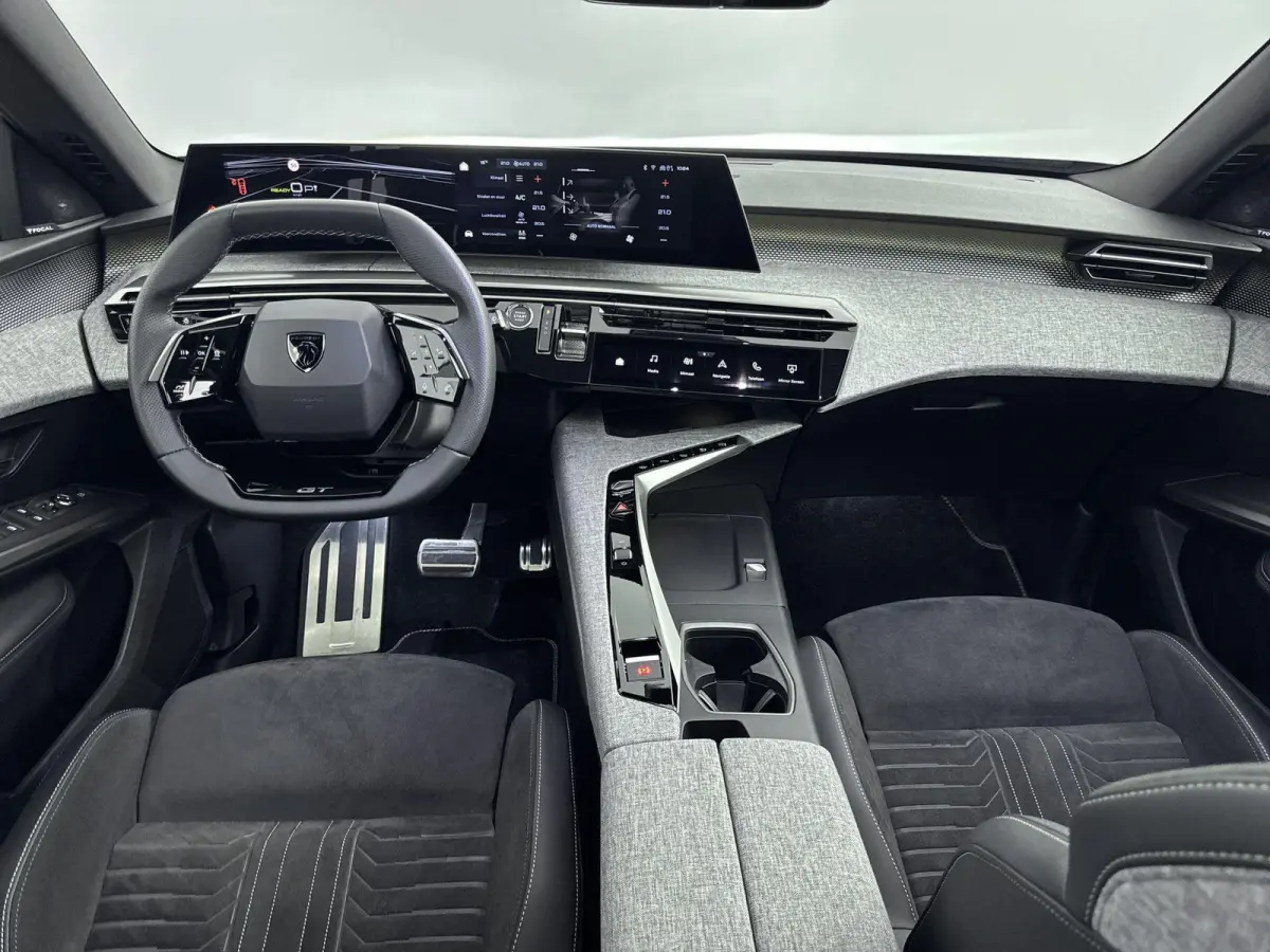 Launch Edition 325 Dual Motor 73 kWh Elec. Achterklep| Stoelverwarming| Elec. Stoelen| open dak