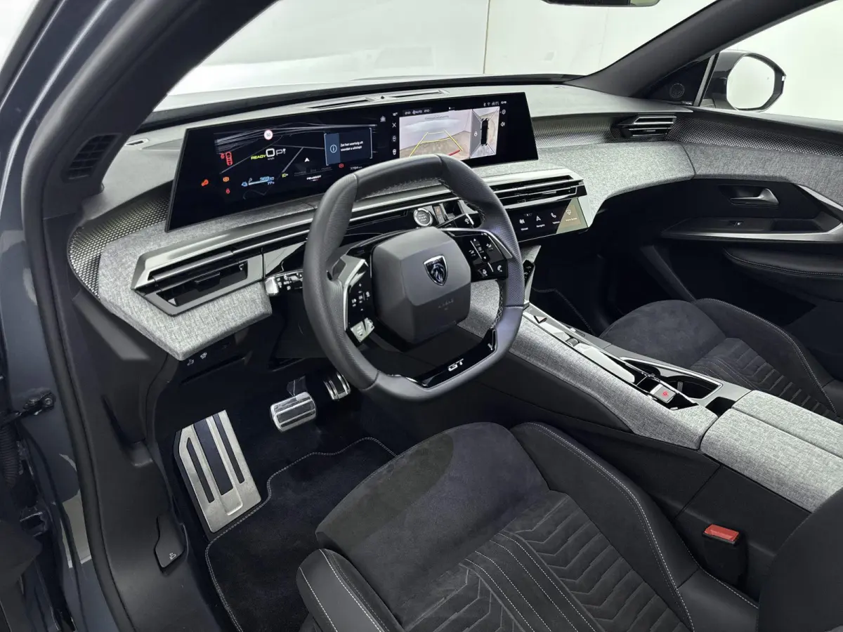 Launch Edition 325 Dual Motor 73 kWh Elec. Achterklep| Stoelverwarming| Elec. Stoelen| open dak
