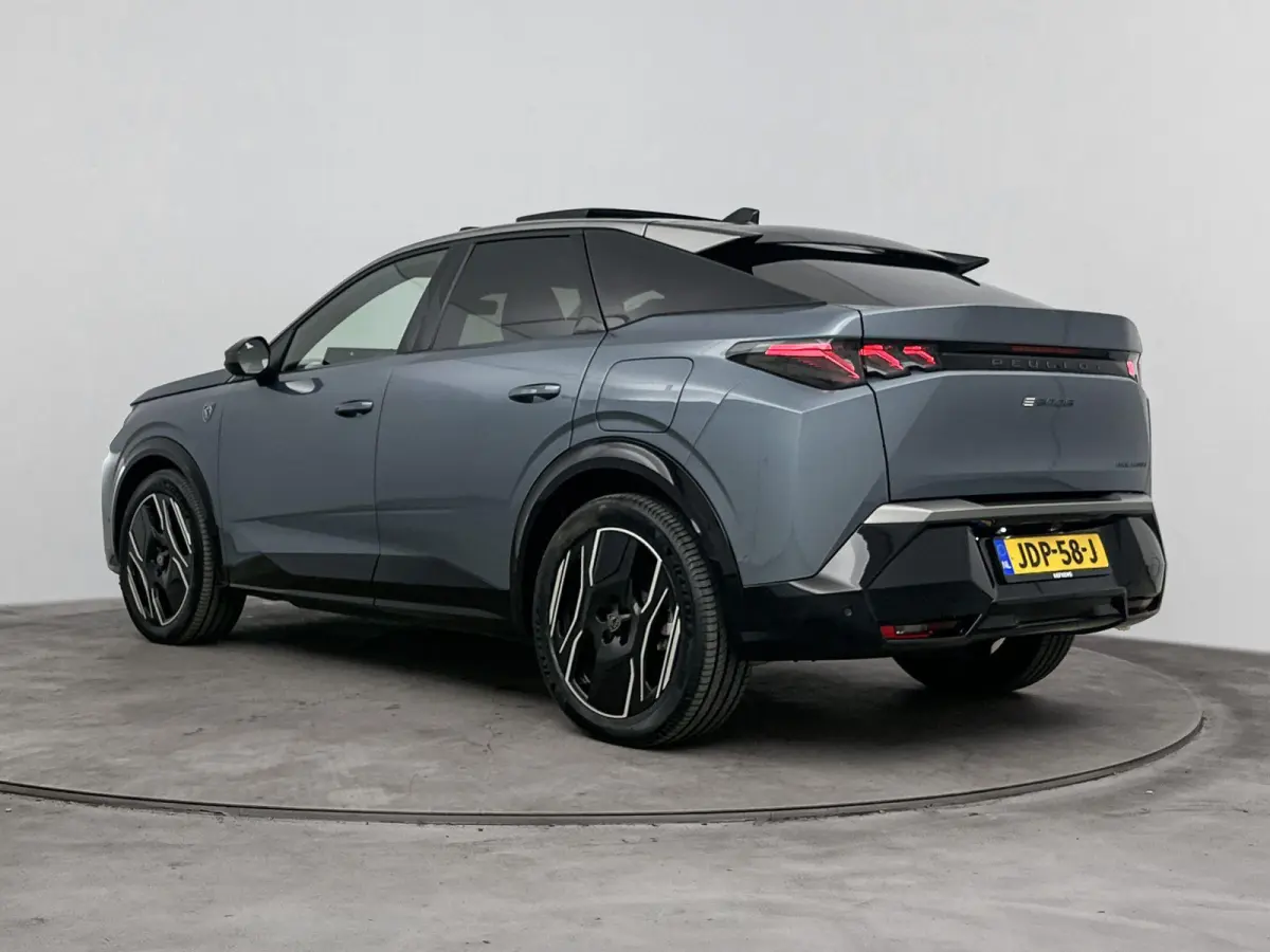 Launch Edition 325 Dual Motor 73 kWh Elec. Achterklep| Stoelverwarming| Elec. Stoelen| open dak