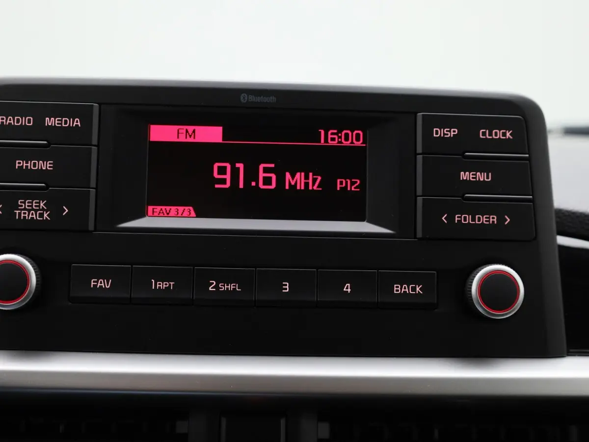 1.0 DPi ComfortLine 5p | WORDT VERWACHT | BLUETOOTH | MULTIFUNCTIONEEL STUURWIEL | 5-DEURS | AIRCO | USB | AUX |