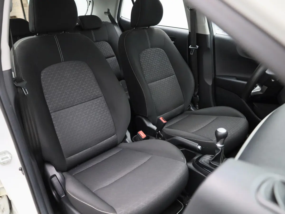 1.0 DPi ComfortLine 5p | WORDT VERWACHT | BLUETOOTH | MULTIFUNCTIONEEL STUURWIEL | 5-DEURS | AIRCO | USB | AUX |