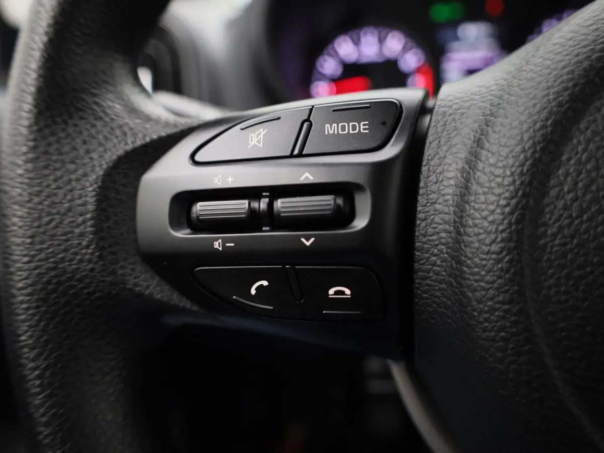 1.0 DPi ComfortLine 5p | WORDT VERWACHT | BLUETOOTH | MULTIFUNCTIONEEL STUURWIEL | 5-DEURS | AIRCO | USB | AUX |