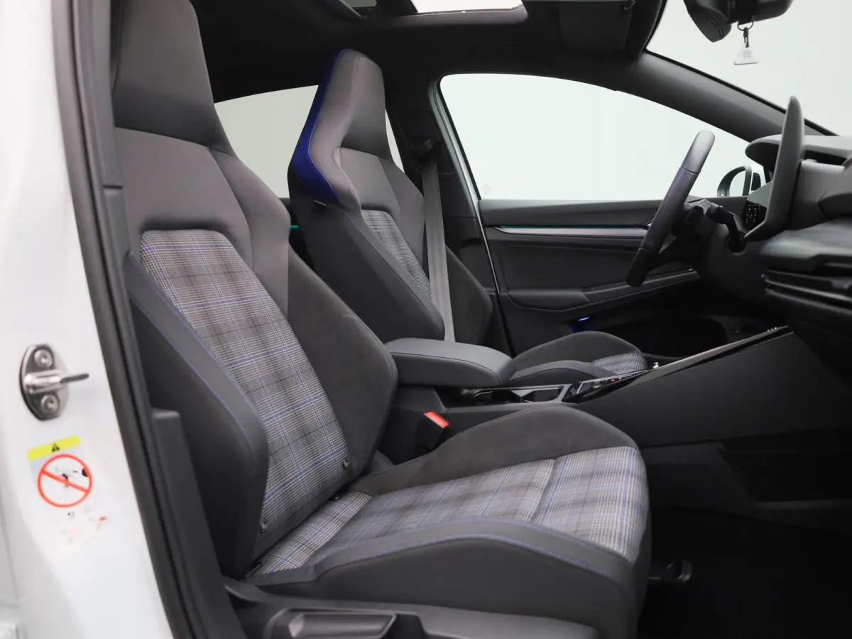 1.5 eHybrid GTE 272 PK| Origineel Nederlands | 1e Eigenaar | Panoramadak | Trekhaak | 360 Camera | Stoelverwarming | Stuurwielverwarming | Navigatie