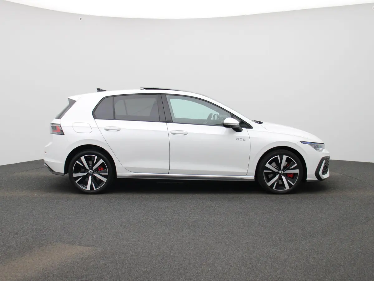 1.5 eHybrid GTE 272 PK| Origineel Nederlands | 1e Eigenaar | Panoramadak | Trekhaak | 360 Camera | Stoelverwarming | Stuurwielverwarming | Navigatie