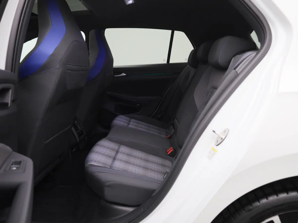1.5 eHybrid GTE 272 PK| Origineel Nederlands | 1e Eigenaar | Panoramadak | Trekhaak | 360 Camera | Stoelverwarming | Stuurwielverwarming | Navigatie