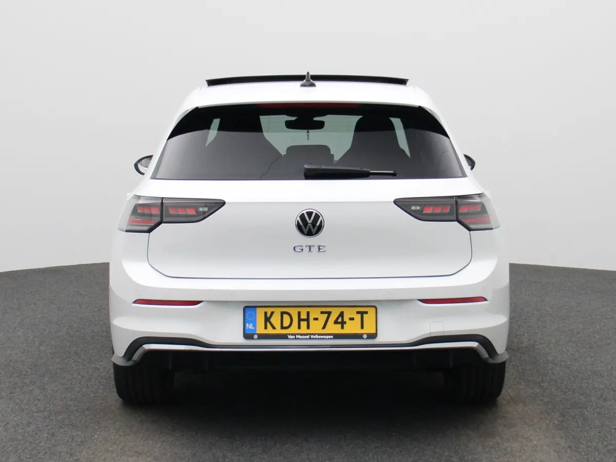 1.5 eHybrid GTE 272 PK| Origineel Nederlands | 1e Eigenaar | Panoramadak | Trekhaak | 360 Camera | Stoelverwarming | Stuurwielverwarming | Navigatie