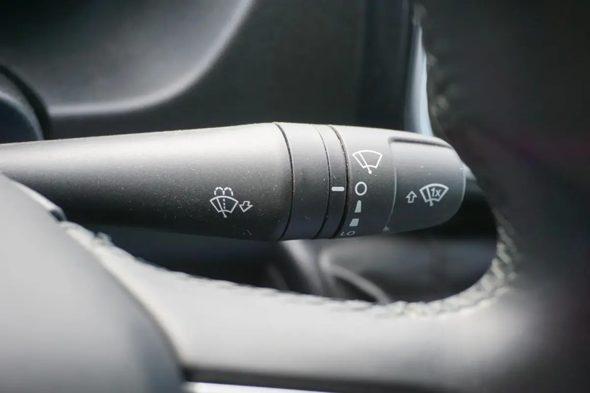 2.2 BlueHDi 140 L2H2 3.5t in nieuwstaat |Standkachel |3500 KG |Keyless entry |Stoelverwarming |2e airbag |Groot scherm |Camera |Cruise |Navi |Carplay |1e eigenaar |EURO6