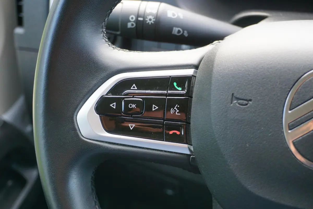 2.2 BlueHDi 140 L2H2 3.5t in nieuwstaat |Standkachel |3500 KG |Keyless entry |Stoelverwarming |2e airbag |Groot scherm |Camera |Cruise |Navi |Carplay |1e eigenaar |EURO6