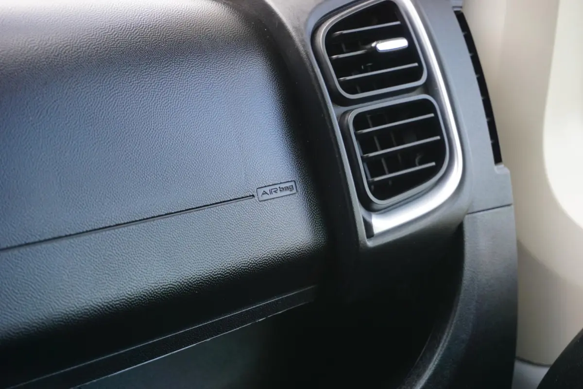 2.2 BlueHDi 140 L2H2 3.5t in nieuwstaat |Standkachel |3500 KG |Keyless entry |Stoelverwarming |2e airbag |Groot scherm |Camera |Cruise |Navi |Carplay |1e eigenaar |EURO6