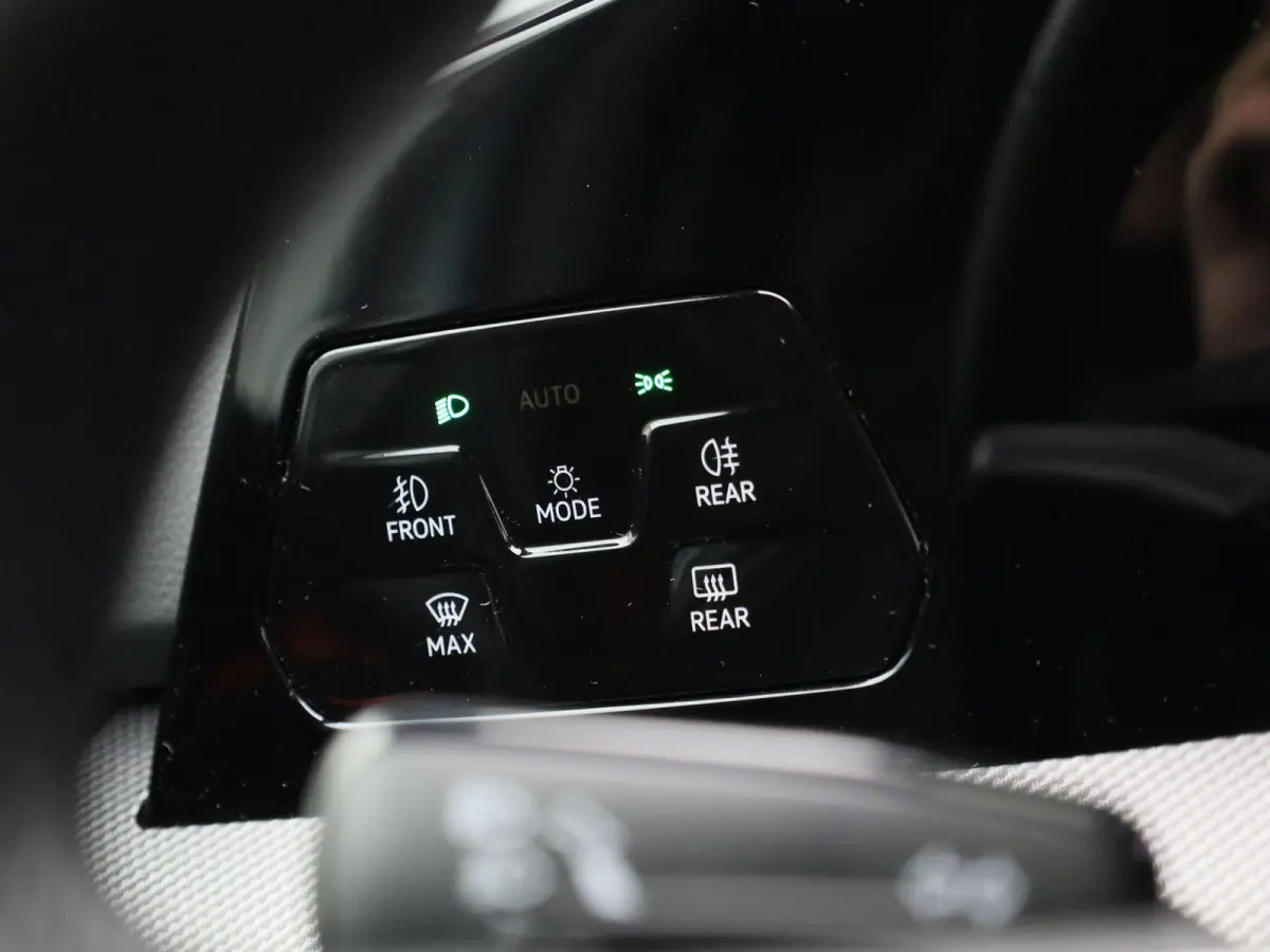 1.5 eHybrid GTE 272 PK| Origineel Nederlands | 1e Eigenaar | Panoramadak | Trekhaak | 360 Camera | Stoelverwarming | Stuurwielverwarming | Navigatie