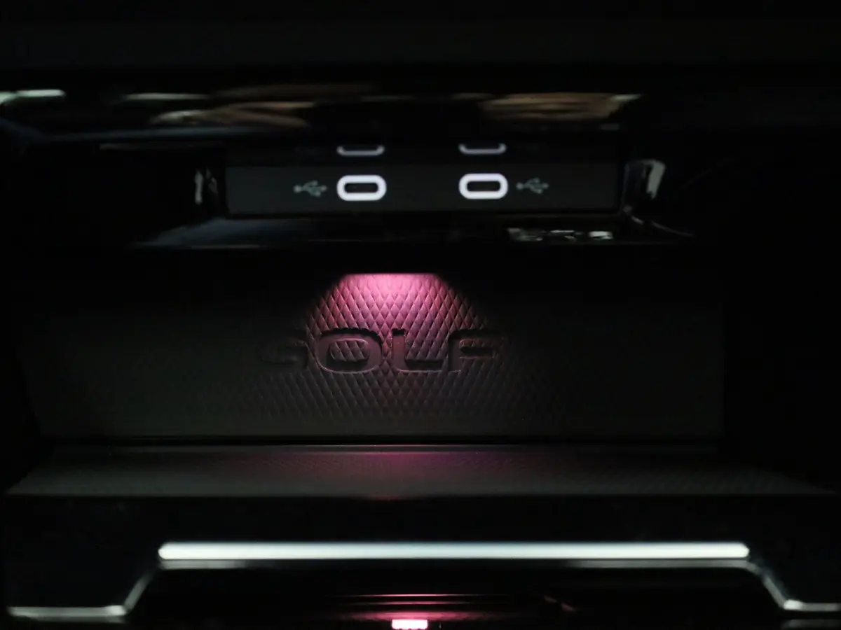 1.5 eHybrid GTE 272 PK| Origineel Nederlands | 1e Eigenaar | Panoramadak | Trekhaak | 360 Camera | Stoelverwarming | Stuurwielverwarming | Navigatie